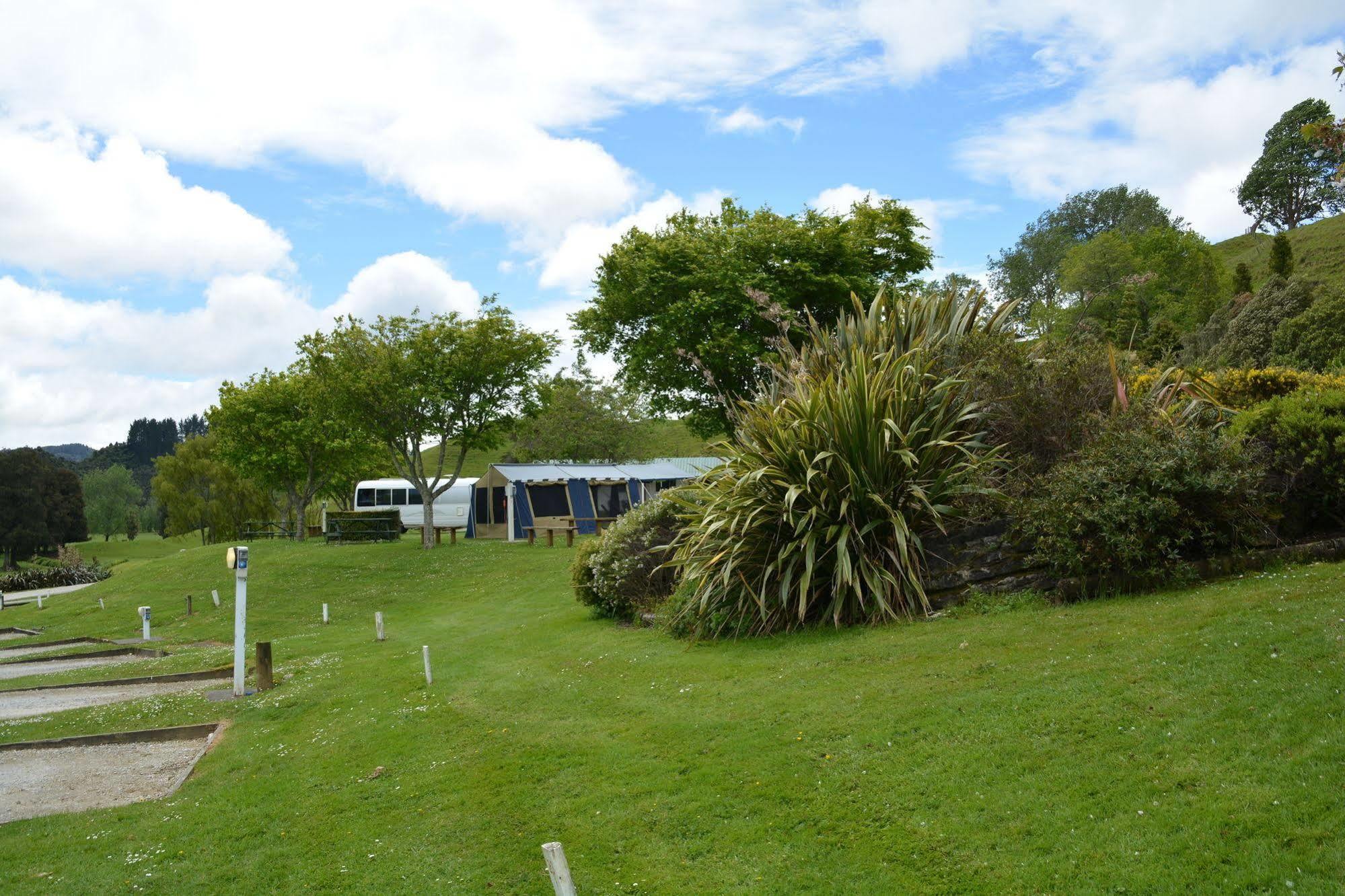 Waitomo Top 10 Holiday Park Пещеры Вайтомо Экстерьер фото